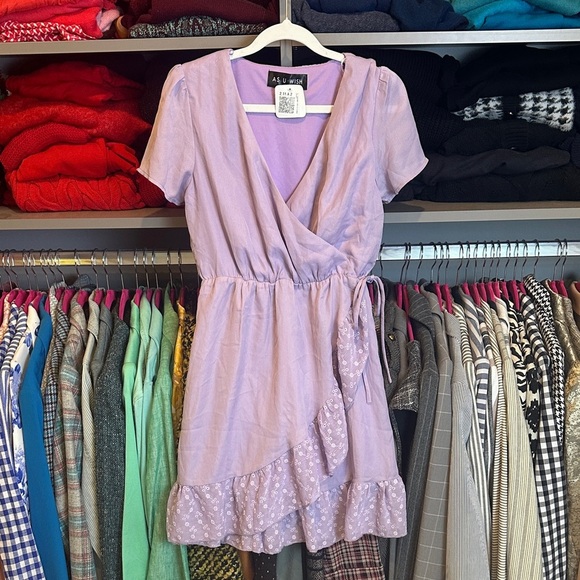 As U Wish lavender elastic waistband eyelet lined faux wrap dress size S NWT - Picture 1 of 3